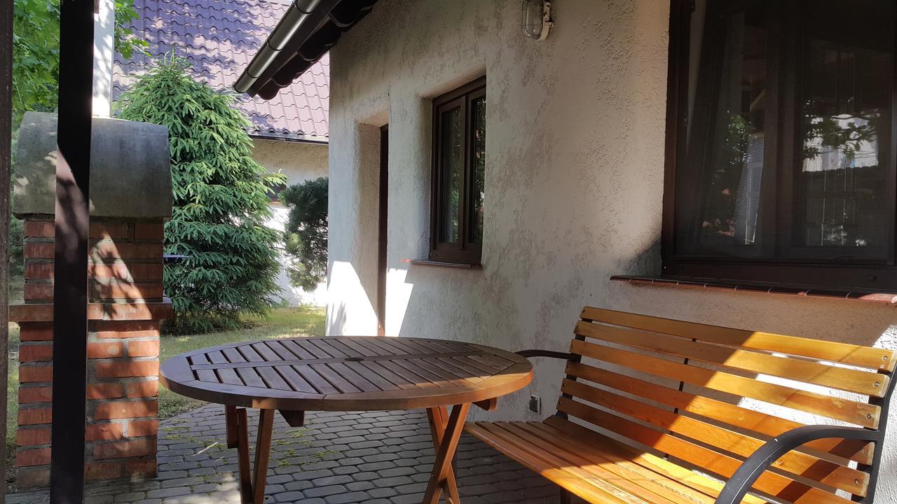 Villa Osada Pod Czerwonym Debem - Czarny Mlyn Jastrzębia Góra Esterno foto