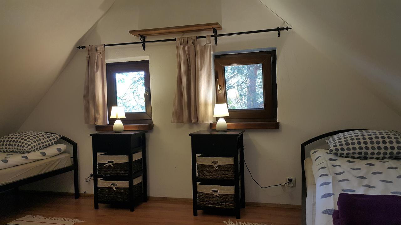 Villa Osada Pod Czerwonym Debem - Czarny Mlyn Jastrzębia Góra Esterno foto